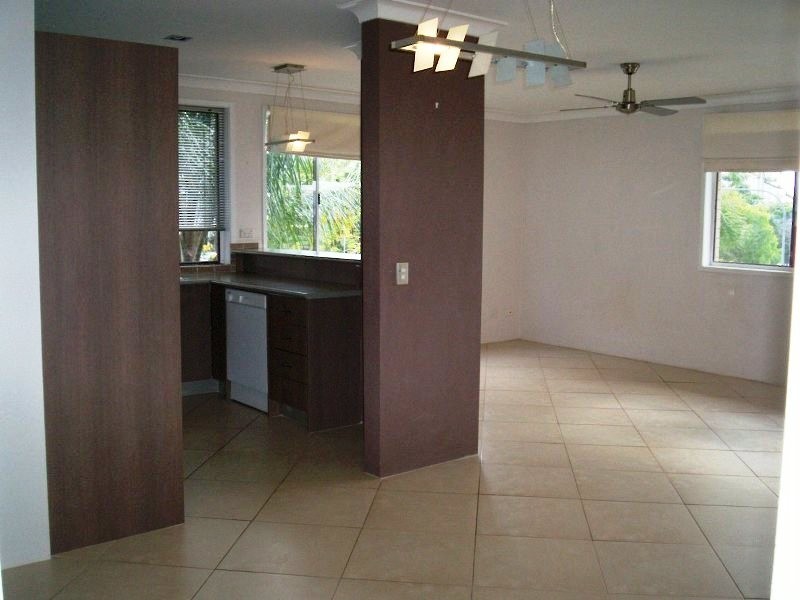Broadbeach Waters QLD 4218