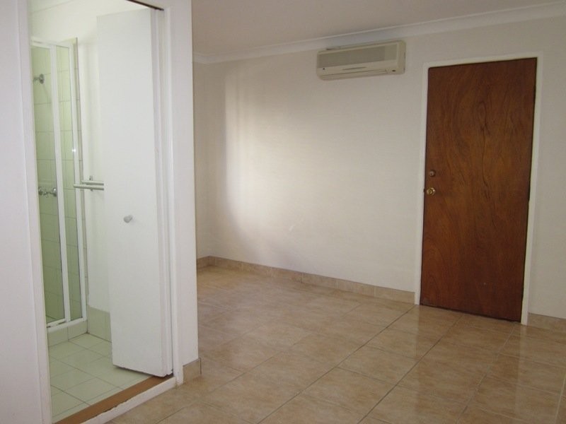 7/34 ARMRICK AVE, Broadbeach QLD 4218