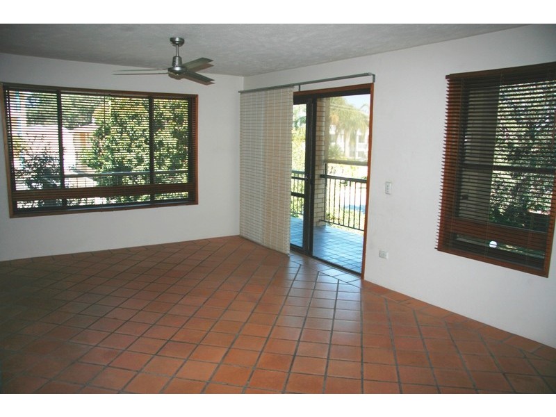 7/33 MONACO ST, Surfers Paradise QLD 4217