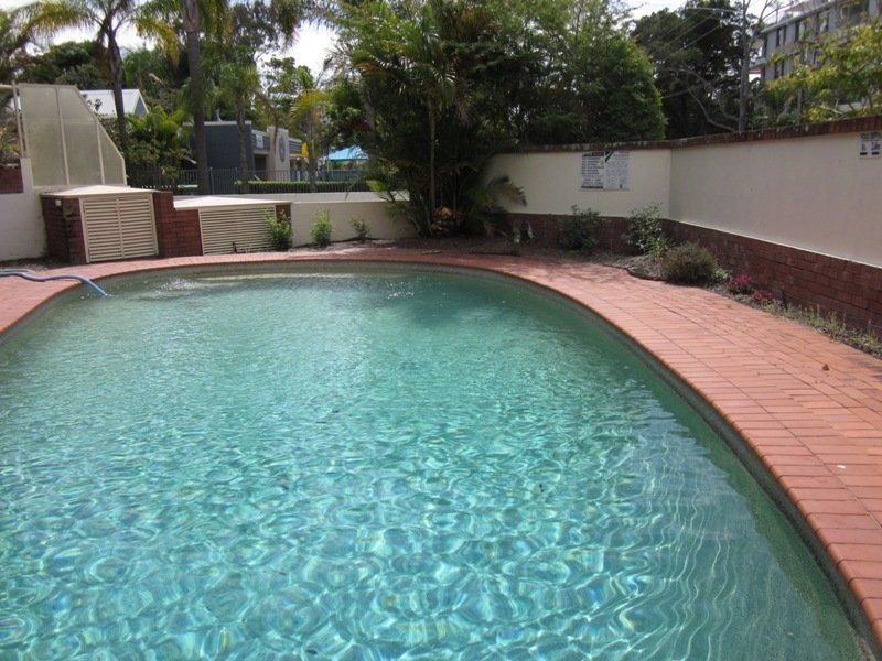 66 BAUER ST, Southport QLD 4215
