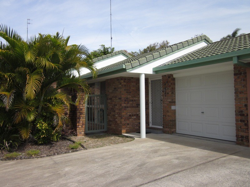 54 IMPERIAL PARADE, Southport QLD 4215