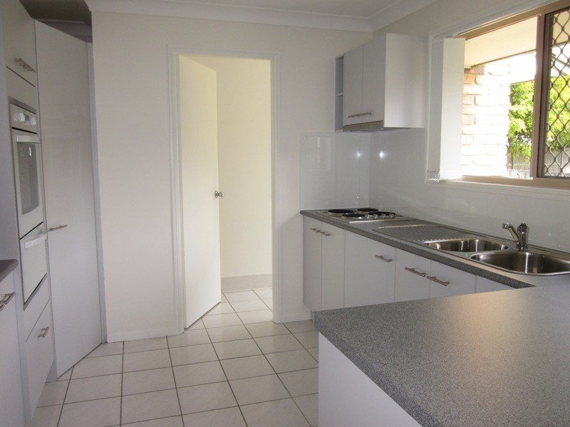 54 IMPERIAL PARADE, Southport QLD 4215