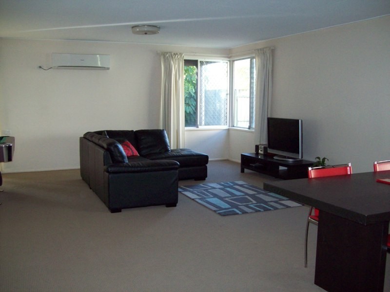 28 LAVARACK RD, Mermaid Beach QLD 4218