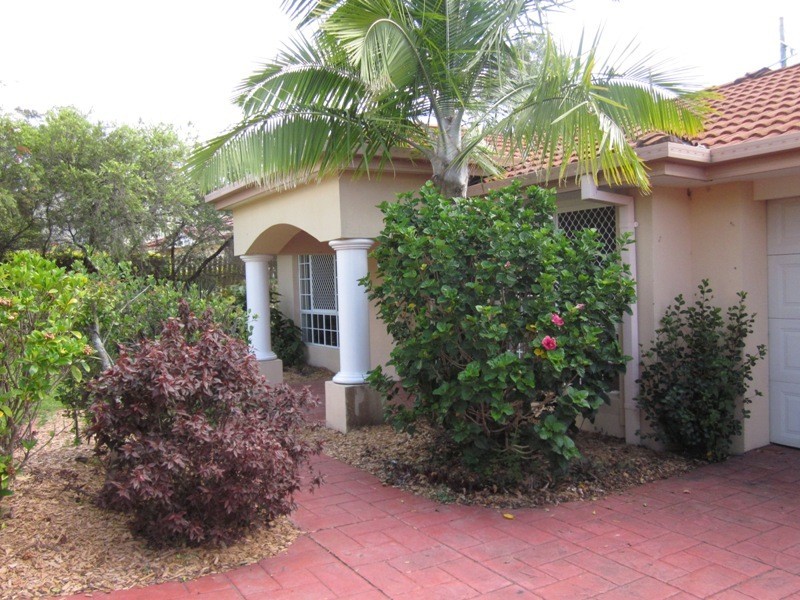 26 WILTSHIRE DR, Mudgeeraba QLD 4213