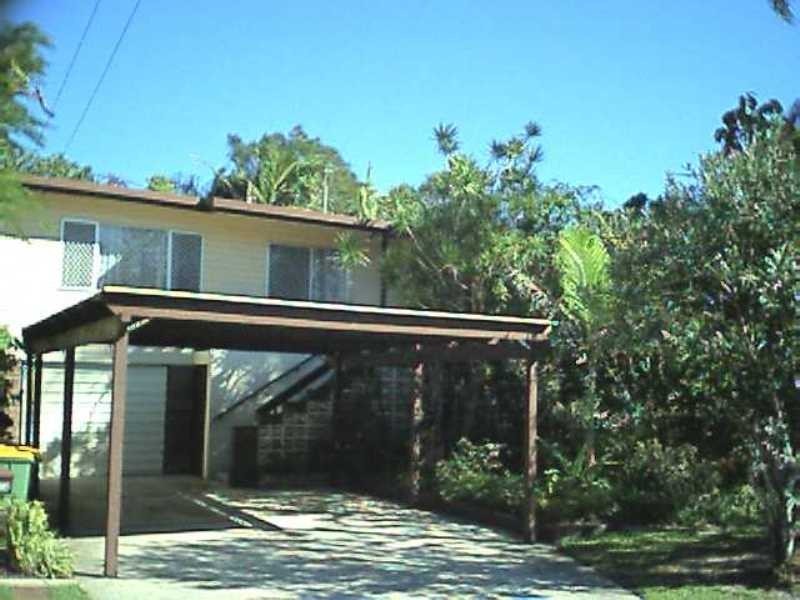16 DOLPHIN AVE, Mermaid Beach QLD 4218