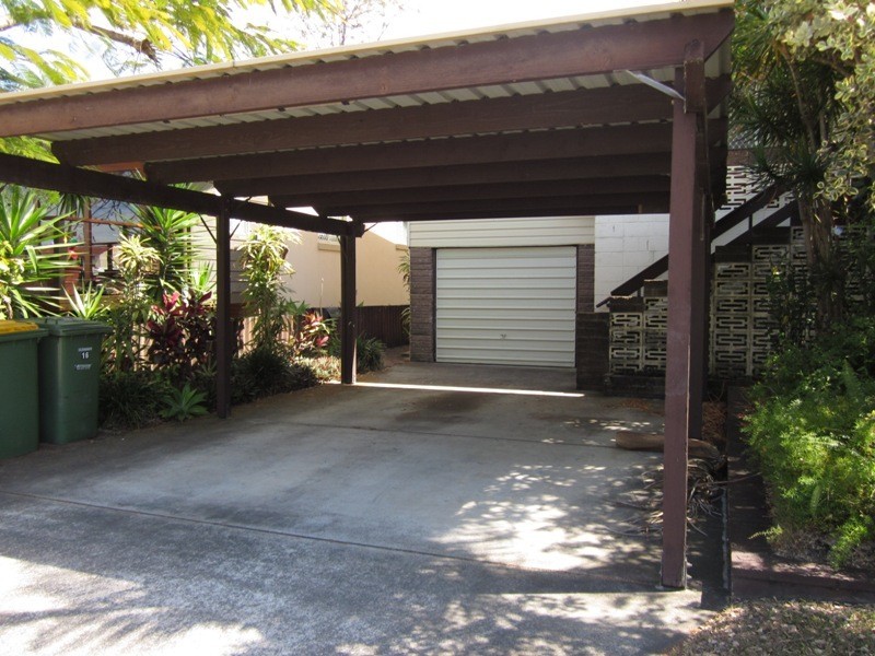 16 DOLPHIN AVE, Mermaid Beach QLD 4218