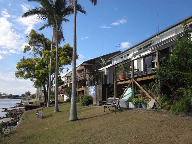 2/12 AQUILA CRT, Mermaid Waters QLD 4218