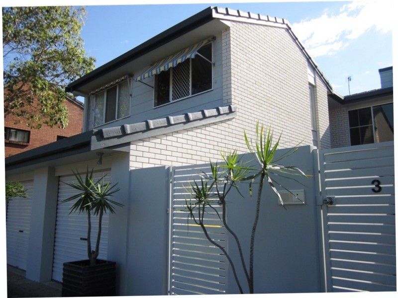 2/12 AQUILA CRT, Mermaid Waters QLD 4218