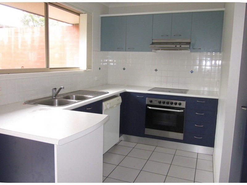 Pacific Pines QLD 4211