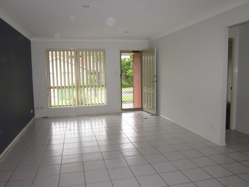 Pacific Pines QLD 4211