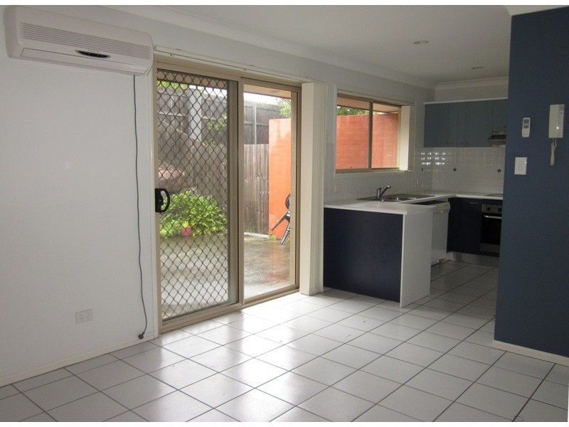 Pacific Pines QLD 4211