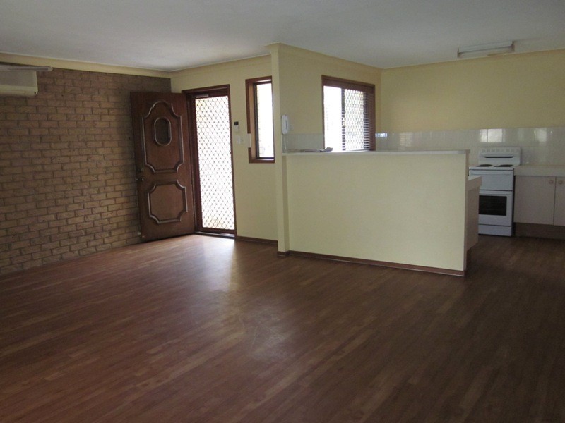 207 SUNSHINE BLVD, Mermaid Waters QLD 4218