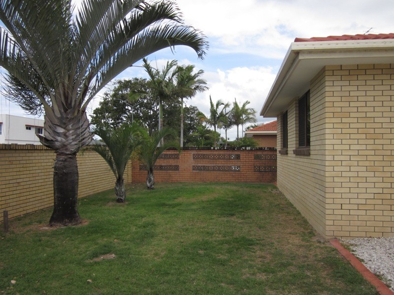 207 SUNSHINE BLVD, Mermaid Waters QLD 4218