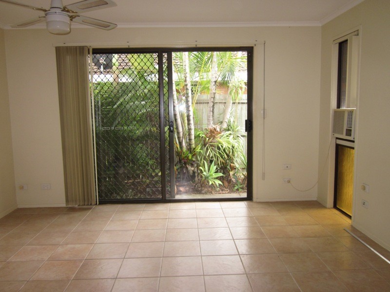 1/2282 GOLD COAST HWY, Mermaid Beach QLD 4218