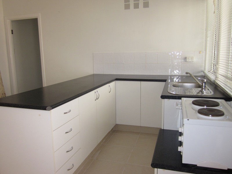 34 Armrick Ave, Broadbeach QLD 4218