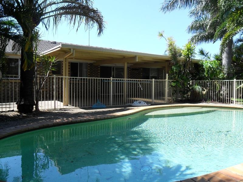 28 WAITOMO ST, Broadbeach Waters QLD 4218