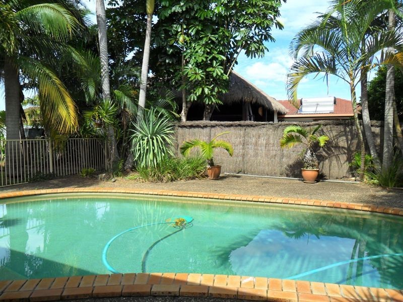 28 WAITOMO ST, Broadbeach Waters QLD 4218