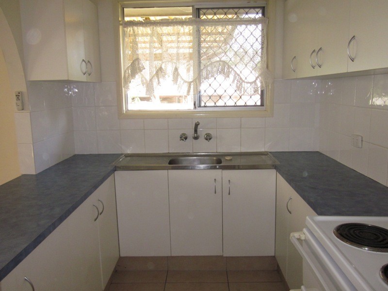 122 BENOWA RD, Southport QLD 4215