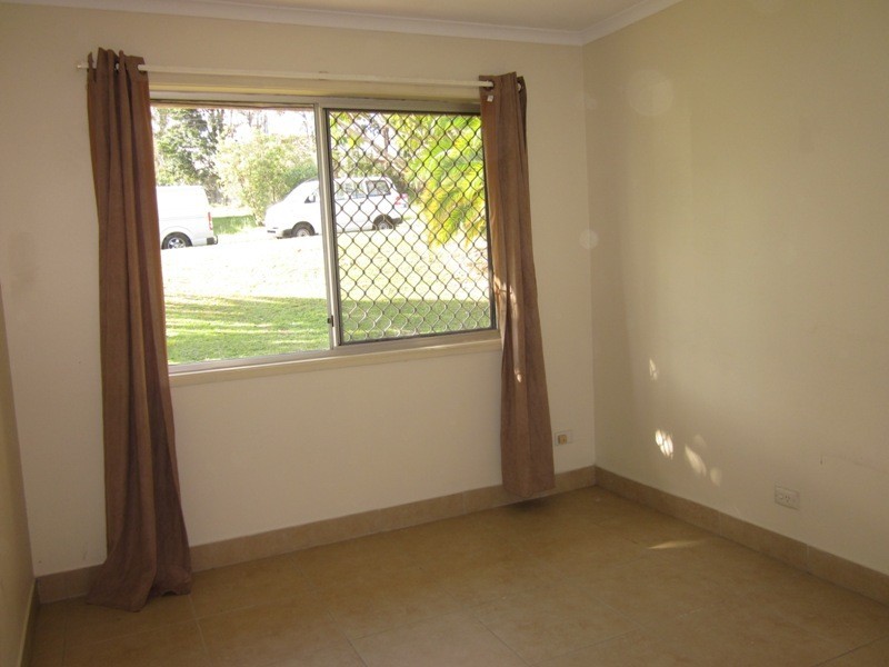 122 BENOWA RD, Southport QLD 4215