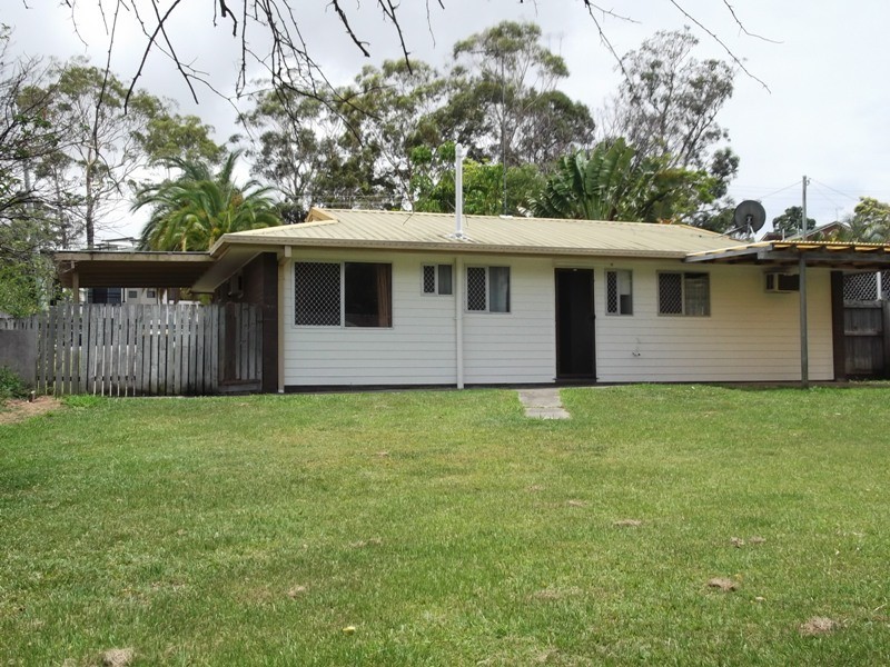 122 BENOWA RD, Southport QLD 4215