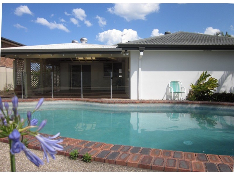 Broadbeach Waters QLD 4218