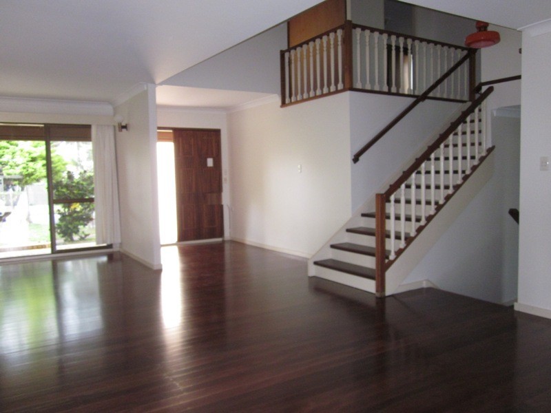 Paradise Waters QLD 4217