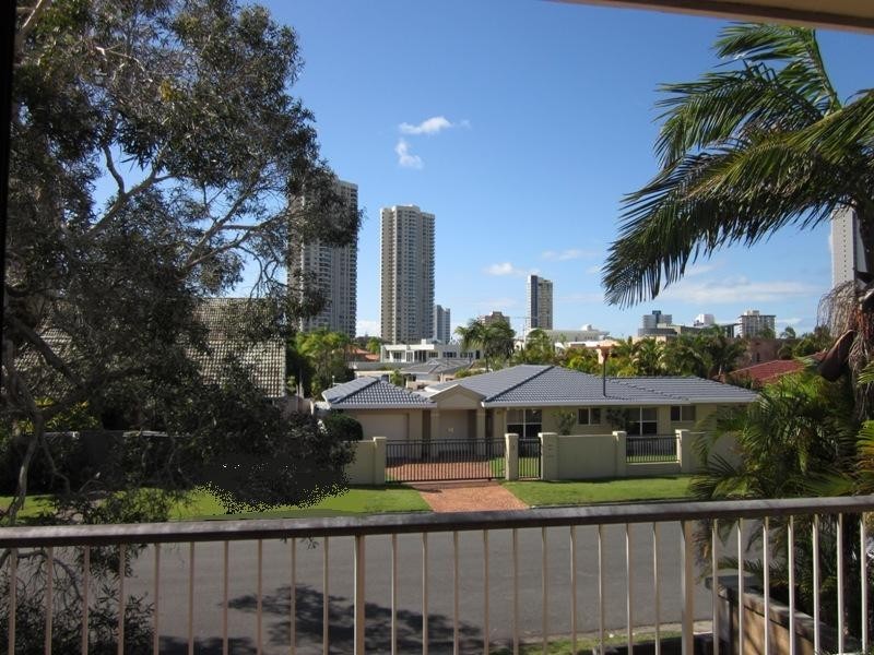 Paradise Waters QLD 4217