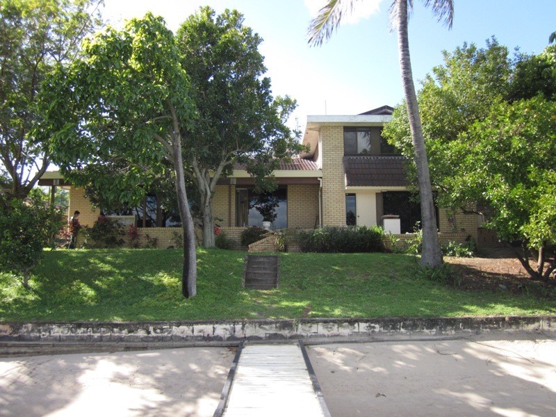 Paradise Waters QLD 4217