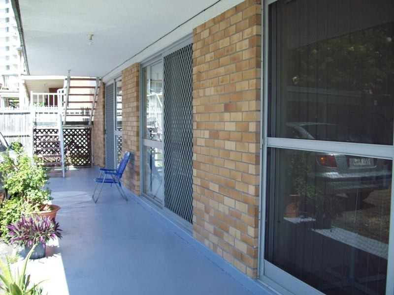 2/11 LEONARD AVE, Surfers Paradise QLD 4217