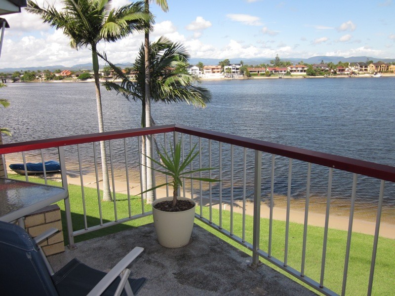 12/29 DUET DRIVE, Mermaid Waters QLD 4218