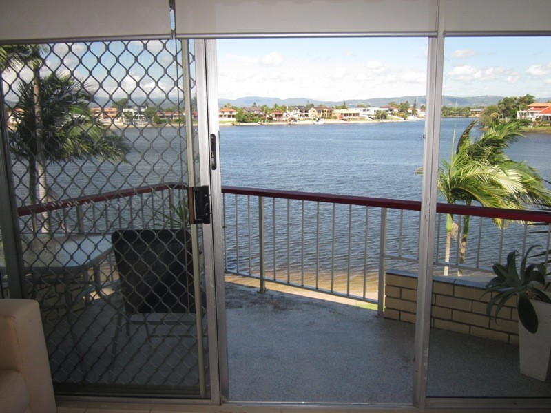 12/29 DUET DRIVE, Mermaid Waters QLD 4218