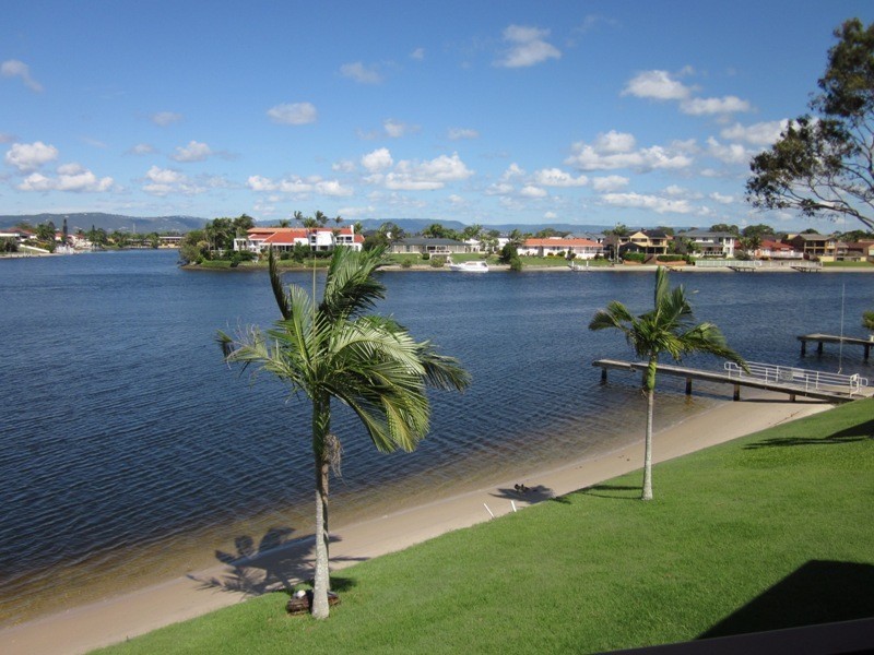 12/29 DUET DRIVE, Mermaid Waters QLD 4218