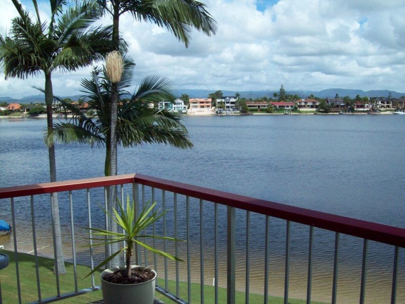 12/29 DUET DRIVE, Mermaid Waters QLD 4218