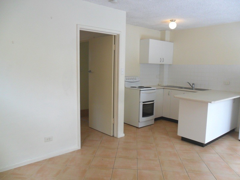 3/11 LEONARD AVE, Surfers Paradise QLD 4217