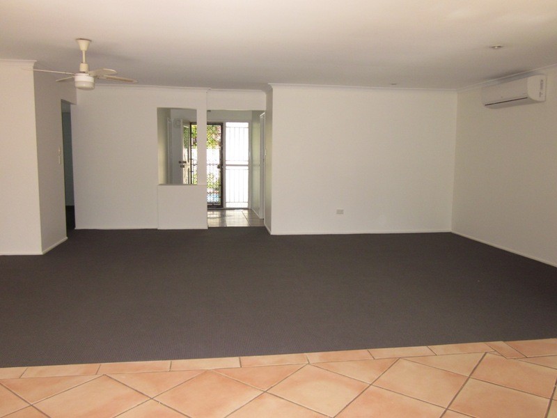 11 MONTEREY COURT, Broadbeach Waters QLD 4218