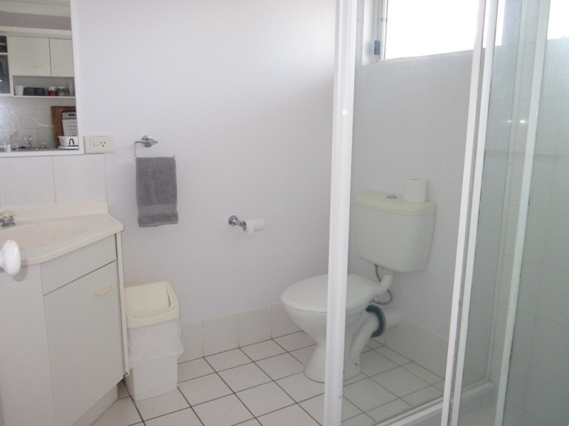 18/3 REDONDO AVENUE, Miami QLD 4220