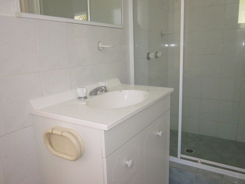 Broadbeach Waters QLD 4218