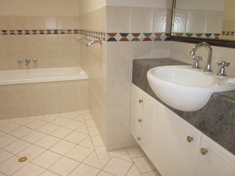 Burleigh Heads QLD 4220