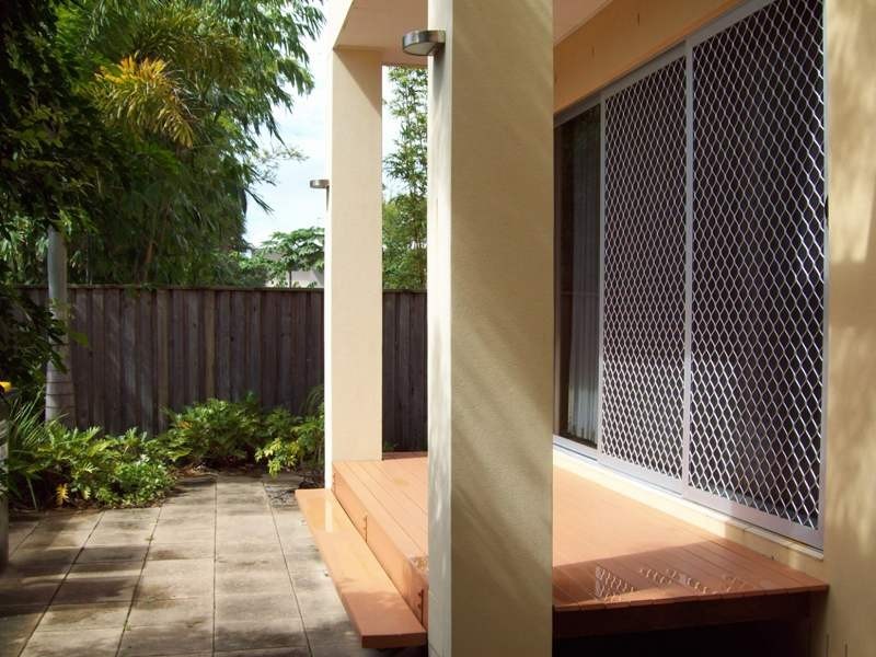 Mermaid Waters QLD 4218