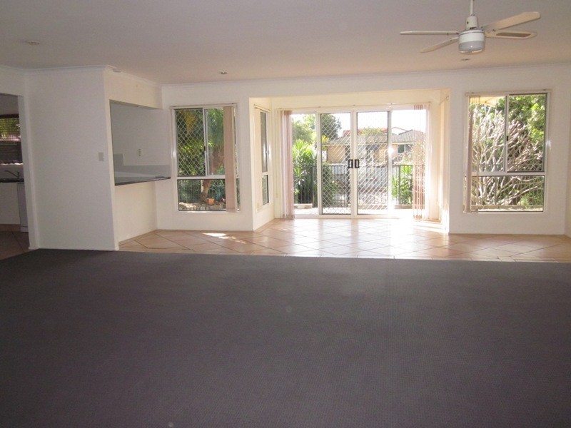 Broadbeach Waters QLD 4218