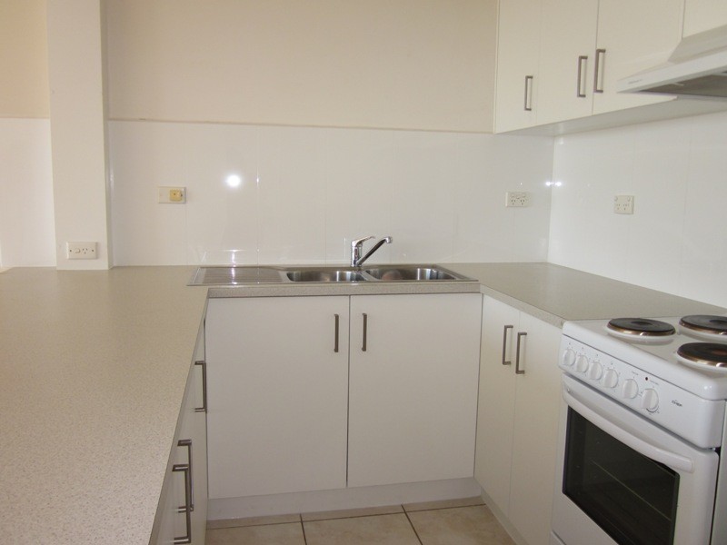 Clear Island Waters QLD 4226