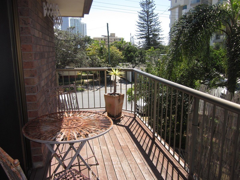 5/14 PEERLESS AVE, Mermaid Beach QLD 4218