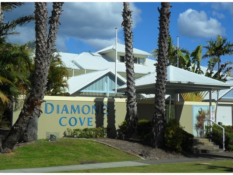 28/16 CRESCENT AVE, Mermaid Beach QLD 4218