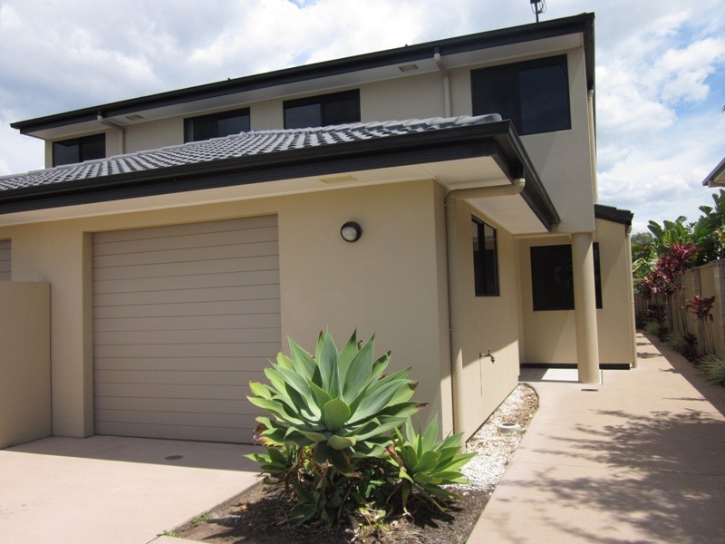 2/52 DOLPHIN AVE, Mermaid Beach QLD 4218