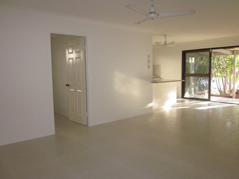 57 DOLPHIN AVE, Mermaid Beach QLD 4218