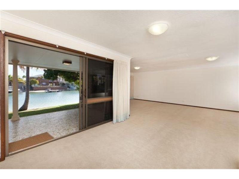 Paradise Waters QLD 4217