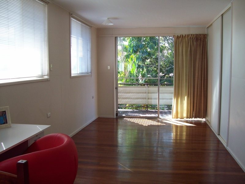 28 LAVARACK ROAD, Mermaid Beach QLD 4218