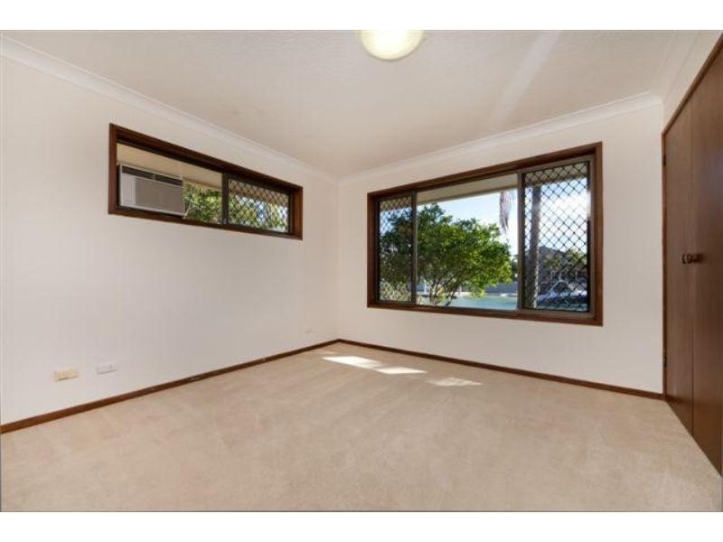 Paradise Waters QLD 4217