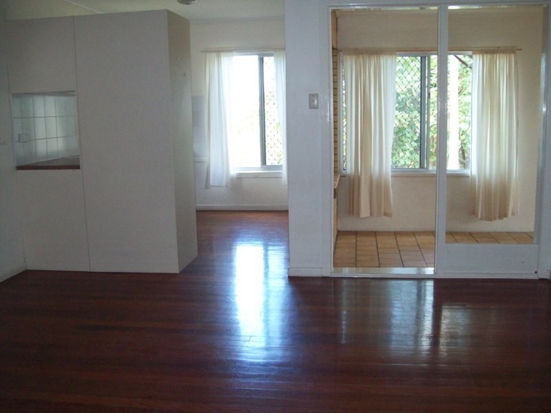 Broadbeach Waters QLD 4218