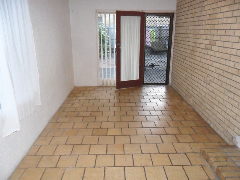 Broadbeach Waters QLD 4218